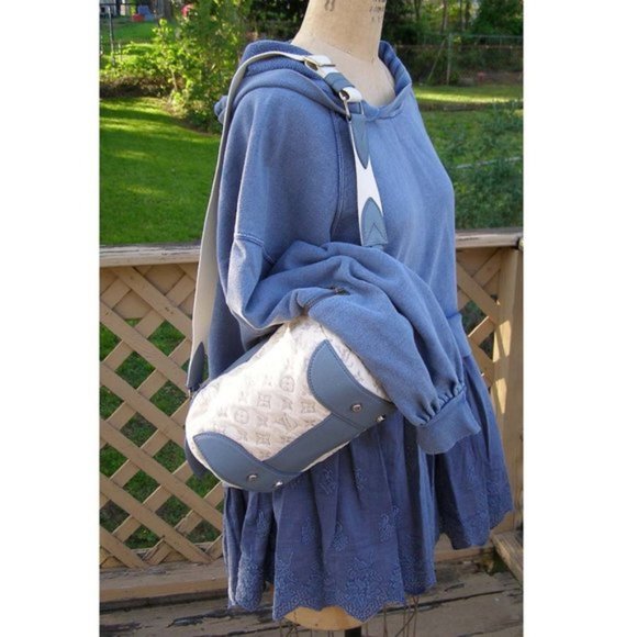 LOUIS VUITTON spring summer 2012 denim pochette - Picture 3 of 16